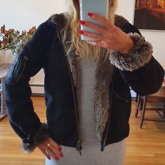 Armani Jeans Jacket with fur - Picture 3 of 7